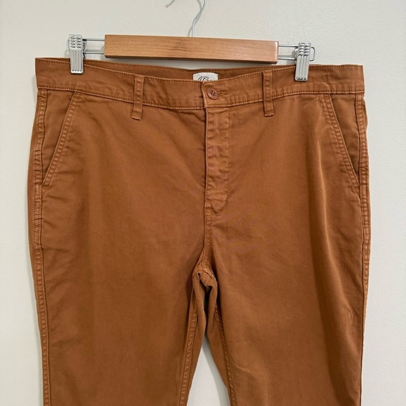 J Crew Petite Vintage Slim Straight Chino's - Picture 2 of 8